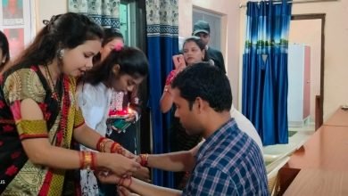 अकलतरा पुलिस की कलाईयां हैप्पी वेलफेयर सोसायटी की बहनों ने सजाई, 11 सालों से चली आ रही परंपरा चौथा स्तंभ || Console Corptech