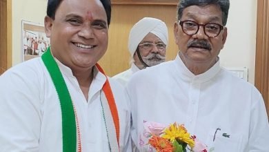 प्रदेश कांग्रेस सचिव गिरधारी यादव ने स्पीकर हाउस पहुंचकर विधानसभा अध्यक्ष डॉ चरणदास महंत से की मुलाकात, पार्टी को मजबूत करने डा महंत ने दिया निर्देश, बधाई के साथ आगे बढ़ने का दिया आशीर्वाद चौथा स्तंभ || Console Corptech