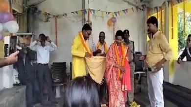 OMG! जेल में लड़की-लड़के ने लिए सात फेरे, पंडित ने कराई शादी, जानें क्या है पूरा मामला चौथा स्तंभ || Console Corptech