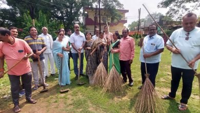 नपा अध्यक्ष और पार्षदों ने आज एक घंटा एक साथ व्यापक स्वच्छता अभियान में किया श्रमदान चौथा स्तंभ || Console Corptech