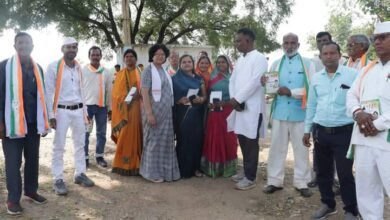 कांग्रेस प्रत्याशी श्रीमती शेषराज हरबंश का जन समर्थन के लिए जोर शोर से चल रहा प्रचार प्रसार, जनसंपर्क के दौरान तरौद, खरगहनी और कमरीद में मतदाताओं का मिला आशीर्वाद चौथा स्तंभ || Console Corptech