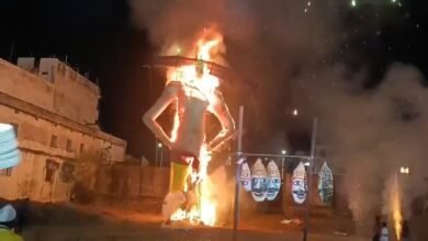 चांपा में पहली बार एक एक सिर से शुरुआत हुआ रावण दहन, देवेश शर्मा की गीत पर झूमने मजबूर हुए दर्शक, राम दरबार और महाकाली की जीवंत झांकी रहा आकर्षण का केन्द्र, देखिए वीडियो चौथा स्तंभ || Console Corptech