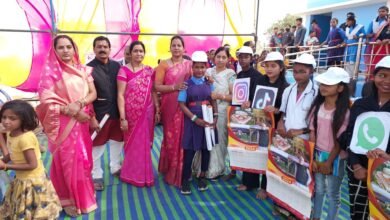 विकसित भारत संकल्प यात्रा में उमा राजेन्द्र राठौर ने दी जनकल्याणकारी योजनाओं की जानकारी, शिविर में विभिन्न योजनाओं से ग्रामीण हो रहे लाभान्वित चौथा स्तंभ || Console Corptech