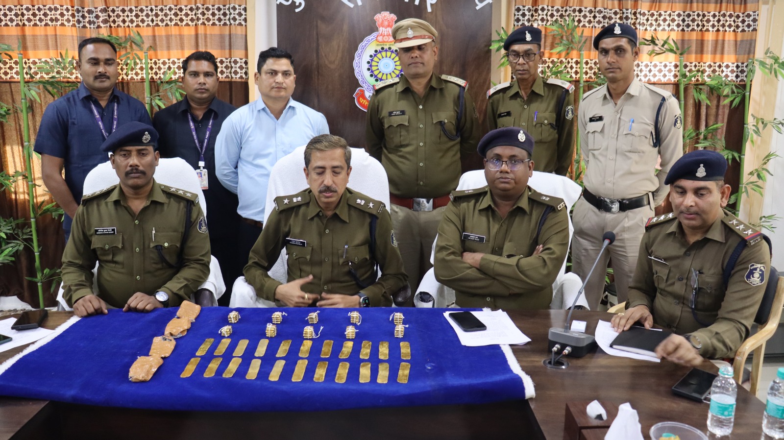 सिघोड़ा पुलिस को जांच में मिला पौने पांच करोड़ का सोना, दो कार से पांच लोग जा रहे थे कोलकाता से महाराष्ट्र चौथा स्तंभ || Console Corptech