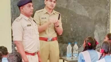 प्रशिक्षु आईपीएस आकाश श्रीश्रीमाल ने स्कूली बच्चों को करियर काउंसलिंग के साथ ही गुड टच-बेड टच की दी जानकारी, अभिव्यक्ति ऐप के  बारे में भी विस्तार चौथा स्तंभ || Console Corptech