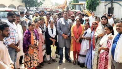 उमेश पटेल के प्रयास से उजाड़े गए दुकानदारों को टाउनहॉल में मिलेगी अस्थाई व्यवस्था चौथा स्तंभ || Console Corptech