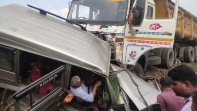 ट्रेलर और बोलेरो में हुआ जोरदार टक्कर, दुर्घटना में घायल बोलेरो में फंसे लोगों को बड़ी मशक्कत के बाद निकाला गया बाहर चौथा स्तंभ || Console Corptech