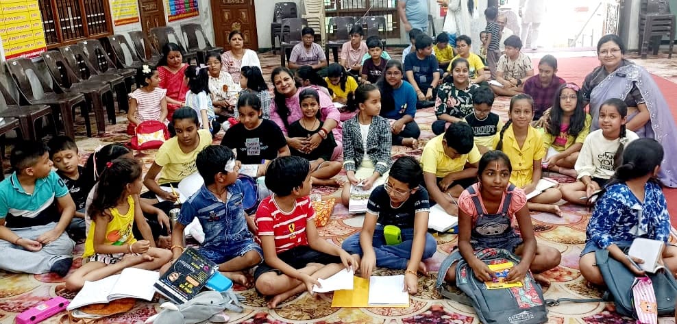खरसिया  में बच्चों को सनातन धर्म की शिक्षा, 12 मई को प्रारंभ हुई कक्षा, नन्हें बच्चे सनातन की समझ रहे बारीकी चौथा स्तंभ || Console Corptech