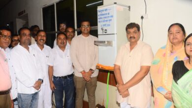 पार्षद नागेंद्र गुप्ता ने मरीज एवं उनके परिजनों के लिए अपने पार्षद निधि से शीतल पेय जल के लिए प्रदान किया वाटर कूलर चौथा स्तंभ || Console Corptech