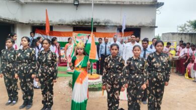 स्वतंत्रता दिवस पर विधायक उमेश पटेल ने नंदेली आत्मनन्द में लहराया तिरंगा चौथा स्तंभ || Console Corptech