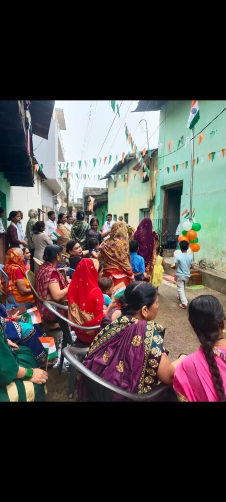 पहली बार चांपा के छिपिया पारा में मनाया गया स्वाधीनता का पर्व, आन बान व शान से लहराया तिरंगा चौथा स्तंभ || Console Corptech