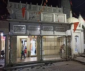 डोंगाघाट मंदिर के पुजारी को गलत तरीके से नियुक्त किया था सर्वराकार, पूर्व सर्वराकार महंत शंकरदास का सामने आया वसीयत, पुजारी के सर्वराकार बनते ही लोकन्यास की चल अचल संपत्ति पर शुरू हुई टेढ़ी नजर चौथा स्तंभ || Console Corptech