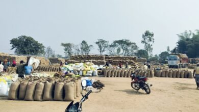 लखाली धान खरीदी केंद्र में किसानों के खून पसीने की कमाई में डाका, प्रति तौल आठ सौ ग्राम तक अधिक धान लेने का मामला, शिकायत के बावजूद नहीं हो रही कार्रवाई चौथा स्तंभ || Console Corptech