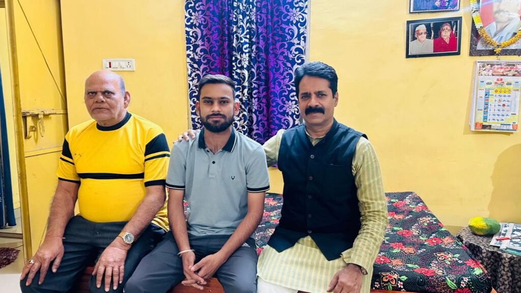भाजपा इंजी. रवि पाण्डेय के प्रयास से उत्कर्ष मिश्रा की इलाज के लिए मुख्यमंत्री विशेष स्वास्थ्य सहायता योजना के तहत मिली 1.41 लाख की स्वीकृति 2 भाजपा इंजी. रवि पाण्डेय के प्रयास से उत्कर्ष मिश्रा की इलाज के लिए मुख्यमंत्री विशेष स्वास्थ्य सहायता योजना के तहत मिली 1.41 लाख की स्वीकृति चौथा स्तंभ || Console Corptech