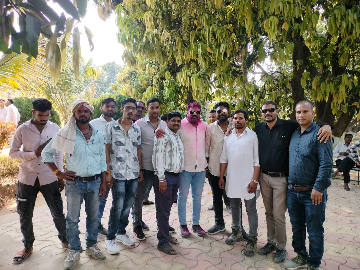 हथनेवरा सरपंच दुष्यंत सिंह बने बम्हनीडीह ब्लॉक सरपंच संघ अध्यक्ष, अपने प्रतिद्वंदी को भारी मतों से हराकर यह पद किया हासिल 1 हथनेवरा सरपंच दुष्यंत सिंह बने बम्हनीडीह ब्लॉक सरपंच संघ अध्यक्ष, अपने प्रतिद्वंदी को भारी मतों से हराकर यह पद किया हासिल चौथा स्तंभ || Console Corptech