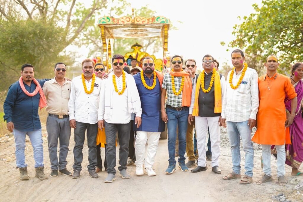 पिसौद से बाबा कलेश्वर नाथ मंदिर पीथमपुर तक निकाली गई भव्य त्रिशूल यात्रा एवं शिव बारात 2 पिसौद से बाबा कलेश्वर नाथ मंदिर पीथमपुर तक निकाली गई भव्य त्रिशूल यात्रा एवं शिव बारात चौथा स्तंभ || Console Corptech