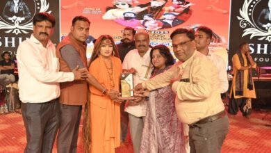 छत्तीसगढ़ गौरव रत्न से सम्मानित हुई पूनम अग्रवाल, अंतर्राष्ट्रीय ख्याति प्राप्त गायिका शहनाज अख्तर के हाथों हुआ सम्मान     चौथा स्तंभ || Console Corptech