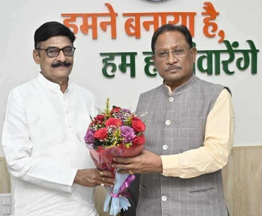 लोकतंत्र सेनानियों को ट्रेजरी के माध्यम से मिलेगा सम्मान निधि, प्रतिनिधि मंडल ने मुख्यमंत्री से की मुलाकात चौथा स्तंभ || Console Corptech