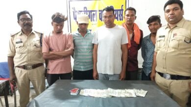 जुआ खेलते पांच आरोपी गिरफ्तार, सिर्फ 10 हजार नगदी जब्त चौथा स्तंभ || Console Corptech