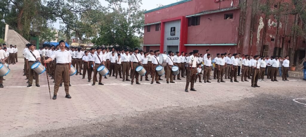 जांजगीर में संघ का घोष पथ संचलन का हुआ आयोजन, घोष वादन की मधुर धुनों ने वातावरण को बनाया भक्तिमय चौथा स्तंभ || Console Corptech
