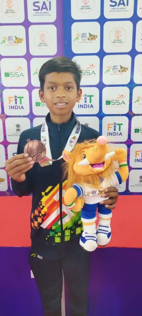खेलो इंडिया यूथ गेम में आयुष ने जीता है ब्रांज मेडल,विधायक हरवंश ने घर पहुंच कर आयुष का किया सम्मान 2 खेलो इंडिया यूथ गेम में आयुष ने जीता है ब्रांज मेडल,विधायक हरवंश ने घर पहुंच कर आयुष का किया सम्मान चौथा स्तंभ || Console Corptech