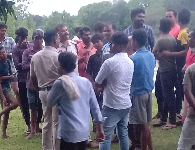 BREAKING NEWS : लगातार बारिश से उफनती सोननदी में युवक तेज बहाव में बहा, 24 घंटे बाद मिला शव 5 BREAKING NEWS : लगातार बारिश से उफनती सोननदी में युवक तेज बहाव में बहा, 24 घंटे बाद मिला शव चौथा स्तंभ || Console Corptech