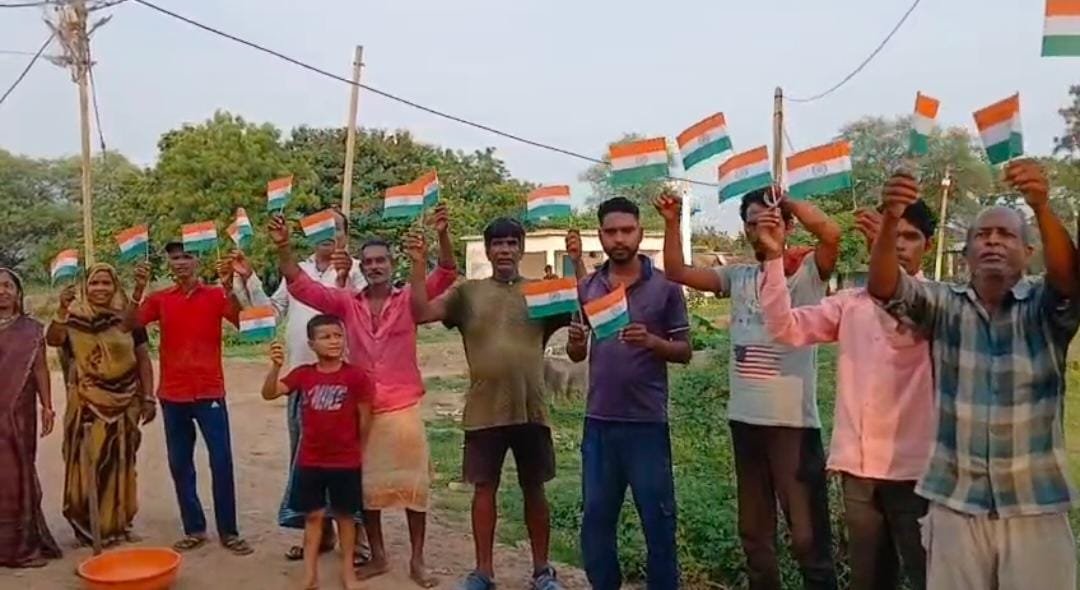 छात्र एवं छात्राओं की जागरूकता रैली हर घर तिरंगा,स्वच्छता अभियान ने राष्ट्रभक्ति की भावना जागृत की: ईश्वरीय कश्यप 1 छात्र एवं छात्राओं की जागरूकता रैली हर घर तिरंगा,स्वच्छता अभियान ने राष्ट्रभक्ति की भावना जागृत की: ईश्वरीय कश्यप चौथा स्तंभ || Console Corptech