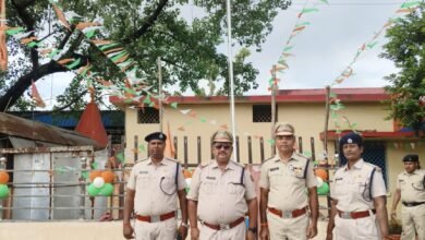 79वें स्वतंत्रता दिवस पर चांपा रेलवे पुलिस ने किया ध्वजारोहण और मार्चपास्ट चौथा स्तंभ || Console Corptech