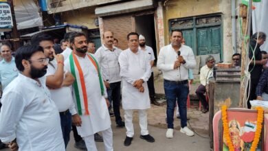 चैंबर ऑफ कॉमर्स चांपा ने लायंस चौक में किया ध्वजारोहण, अपने प्राणों की आहुति देने वाले वीर शहीदों को किया याद चौथा स्तंभ || Console Corptech