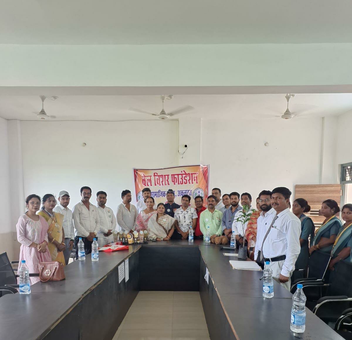 वेल विशर फाउंडेशन द्वारा चलाए जा रहे कार्यक्रम एक राखी वीर जवानों के नाम के विजयी छात्र छात्राओं का हुआ सम्मान 1 वेल विशर फाउंडेशन द्वारा चलाए जा रहे कार्यक्रम एक राखी वीर जवानों के नाम के विजयी छात्र छात्राओं का हुआ सम्मान चौथा स्तंभ || Console Corptech