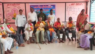 सेमरिया में ग्राम के वरिष्ठ नागरिकों का किया गया सम्मान, विद्यालय परिवार ने तिलक लगाकर श्रीफल,शाल से किया सम्मान चौथा स्तंभ || Console Corptech