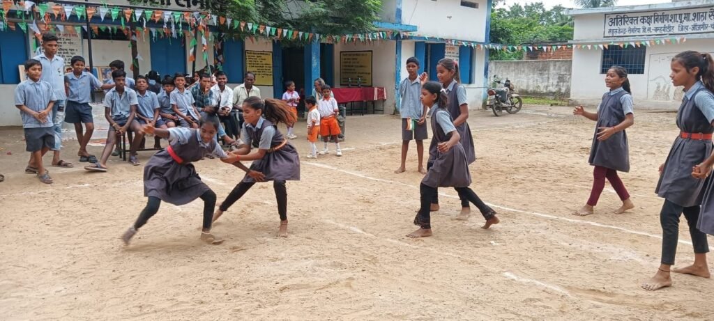 बेटी बचाओ बेटी पढ़ाओ योजना के तहत स्वतंत्रता दिवस पर खेलो के प्रति बालिकाओं में दिखा उत्साह और प्रतिभा का रंग 2 बेटी बचाओ बेटी पढ़ाओ योजना के तहत स्वतंत्रता दिवस पर खेलो के प्रति बालिकाओं में दिखा उत्साह और प्रतिभा का रंग चौथा स्तंभ || Console Corptech