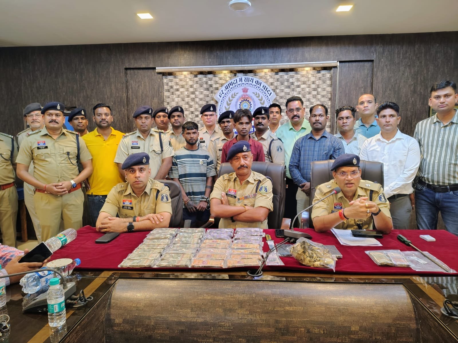 10 लाख रुपए लूट का मास्टरमाइंड देखिए कौन है? पुलिस ने किया बड़ा खुलासा चौथा स्तंभ || Console Corptech