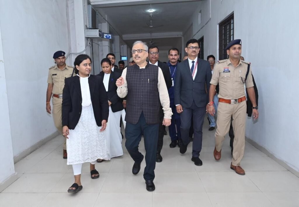मुख्य न्यायाधीश रमेश सिन्हा का रायगढ़, खरसिया, सक्ती और जांजगीर-चांपा न्यायालय का औचक निरीक्षण चौथा स्तंभ || Console Corptech