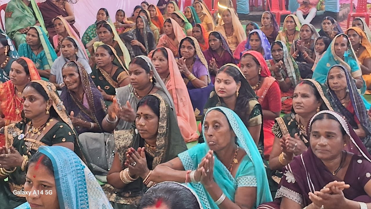 भक्ति, ज्ञान और वैराग्य का अद्भुत संगम होती है भागवत,, पं उत्तम मिश्रा, बहेराडीह में श्रीमद भागवत कथा का आयोजन 1 भक्ति, ज्ञान और वैराग्य का अद्भुत संगम होती है भागवत,, पं उत्तम मिश्रा, बहेराडीह में श्रीमद भागवत कथा का आयोजन चौथा स्तंभ || Console Corptech