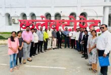 सुप्रीम कोर्ट एडवोकेट राकेश किशोर के ऊपर देशद्रोही व अन्य धाराओं पर अपराध का ज्ञापन सौंपा चौथा स्तंभ || Console Corptech