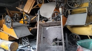 जनता के पैसों की हो गई बर्बादी, कक्ष से बाहर नहीं निकल सके हाथ ठेले और ऑटो, नए पड़े अब सड़ने लगे हैं हाथ ठेले चौथा स्तंभ || Console Corptech