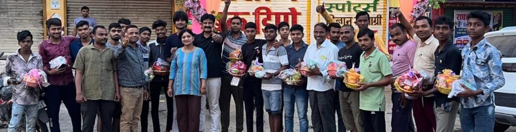 अंधेरे से उजाले तक की यात्रा के साथी, जांजगीर में हॉकरों को मिला सम्मान, ईशिका लाइफ फाउंडेशन ने बाँटा स्नेह और मिठास चौथा स्तंभ || Console Corptech