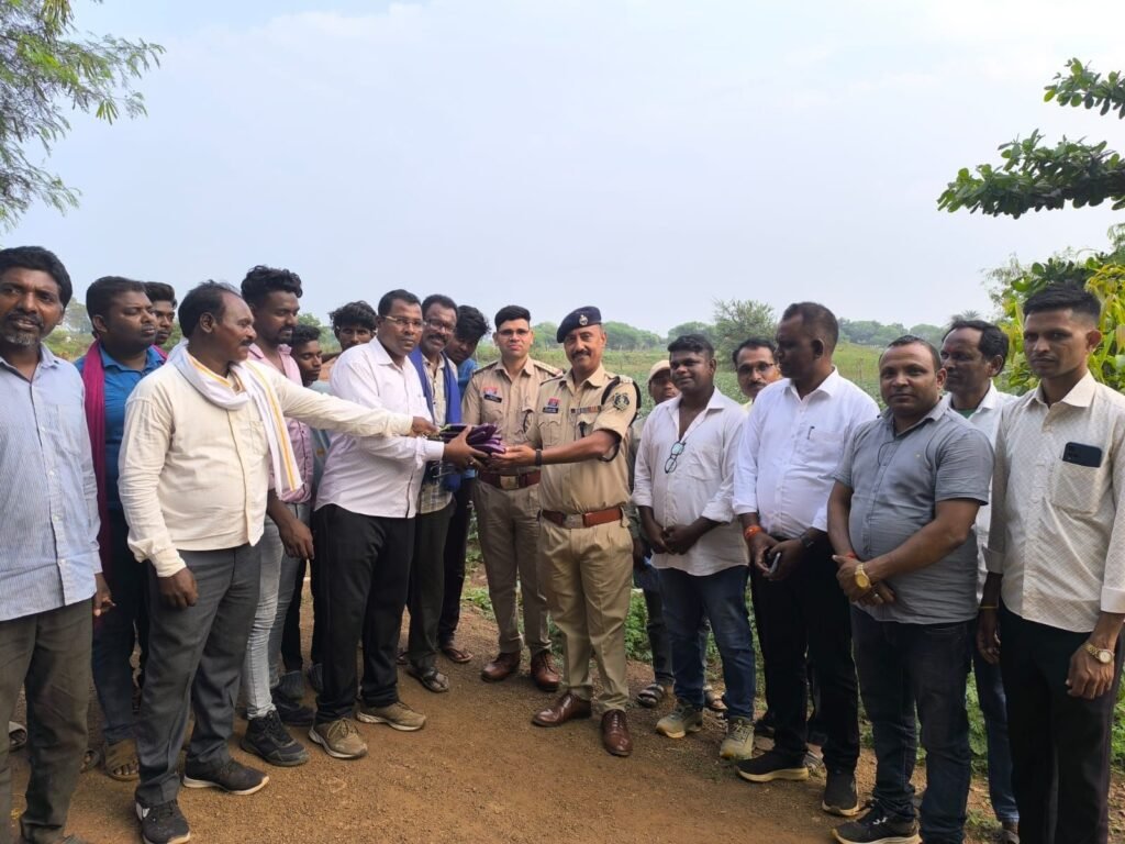 पामगढ़ क्षेत्र का कमरीद गांव शराब मुक्ति की ओर, सबरिया समाज ने छोड़ी शराब बनाने की परंपरा, अपनाया स्वरोजगार और खेती 5 पामगढ़ क्षेत्र का कमरीद गांव शराब मुक्ति की ओर, सबरिया समाज ने छोड़ी शराब बनाने की परंपरा, अपनाया स्वरोजगार और खेती चौथा स्तंभ || Console Corptech