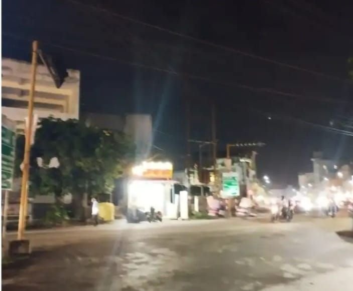 स्मार्ट सिटी में लगा ट्रैफिक सिग्नल बंद, ट्रैफिक के उच्च अधिकारी अंजान चौथा स्तंभ || Console Corptech