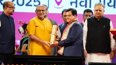 उपराष्ट्रपति के हाथों राज्य अलंकरण चंदूलाल चंद्राकर सम्मान से नवाजे गए न्यूज 18 छत्तीसगढ़ के स्टेट हेड अभिषेक शुक्ल चौथा स्तंभ || Console Corptech