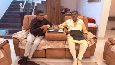 नेता प्रतिपक्ष डॉ. चरणदास महंत का पूर्व ब्लॉक अध्यक्ष अजय बंसल से निवास में हुआ आगमन चौथा स्तंभ || Console Corptech