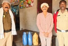 सक्ती जिले में आबकारी विभाग की बड़ी कार्रवाई, 15 लीटर अवैध महुआ शराब जब्त – एक आरोपी गिरफ्तार चौथा स्तंभ || Console Corptech