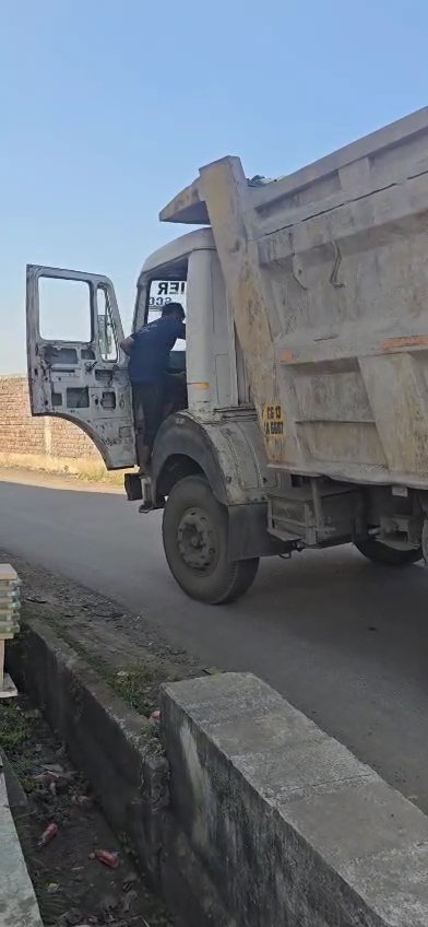 सिवनी–चांपा सहित कोरबा मार्ग के लिए बनी मात्र 7 मीटर की सड़क पर अब दौड़ने लगी हाइवा, बढ़ रहा दुर्घटना का खतरा चौथा स्तंभ || Console Corptech