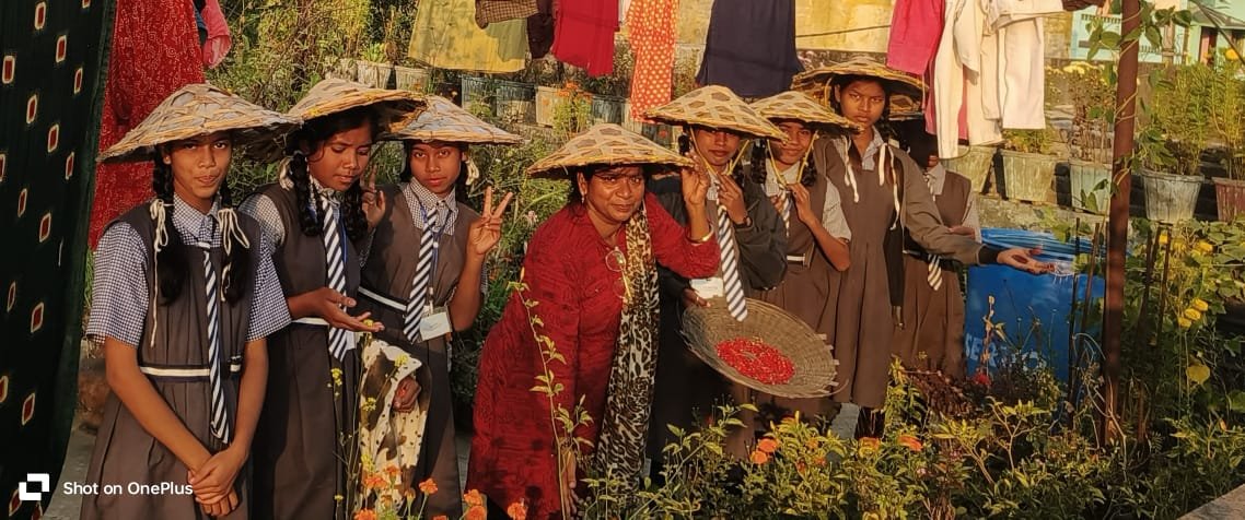 भारत में प्राकृतिक खेती का मॉडल बना किसान स्कूल, शासकीय पूमावि अमरताल के शिक्षकों और छात्र-छात्राओं ने किया शैक्षणिक भ्रमण चौथा स्तंभ || Console Corptech