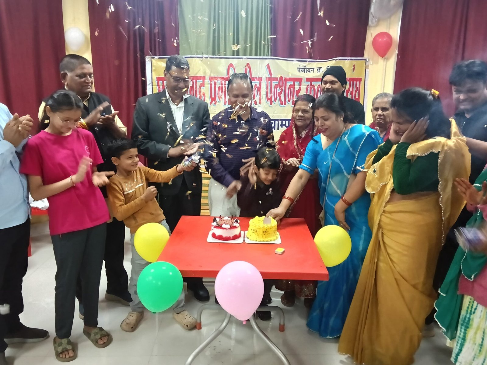 छग प्रगतिशील पेंशनर कल्याण संघ की बैठक में मना जिला सचिव केसी राठौर का जन्मदिन चौथा स्तंभ || Console Corptech