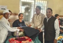 नेता प्रतिपक्ष डॉ. चरणदास महंत के जन्मदिवस पर कंबल वितरण किया गया चौथा स्तंभ || Console Corptech