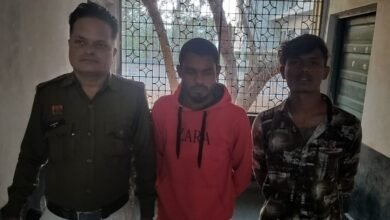 धारदार चाकू लहराकर दहशत फैलाने वाले दो युवक गिरफ्तार, कोनी पुलिस की सख्त कार्रवाई चौथा स्तंभ || Console Corptech