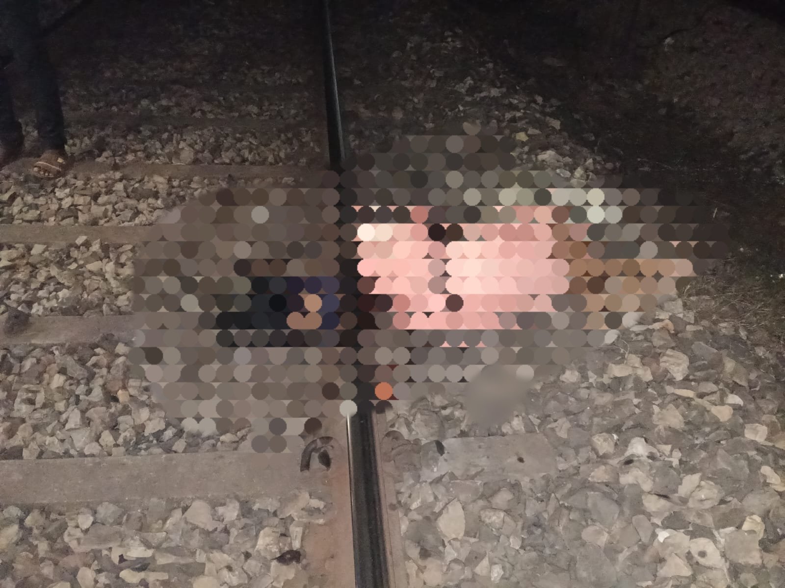 BREAKING NEWS: ट्रेन की चपेट में आने से बुजुर्ग महिला की दर्दनाक मौत चौथा स्तंभ || Console Corptech