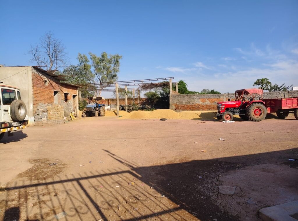 जर्वे गांव में कोठार में मनमाने ढंग से संचालित हो रहा बीआर पब्लिक स्कूल चौथा स्तंभ || Console Corptech